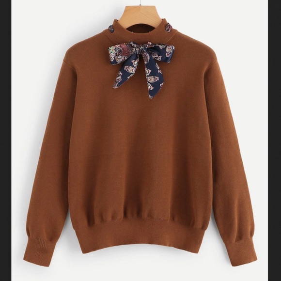 Sweaters - NEW block  cute bow neck sweater